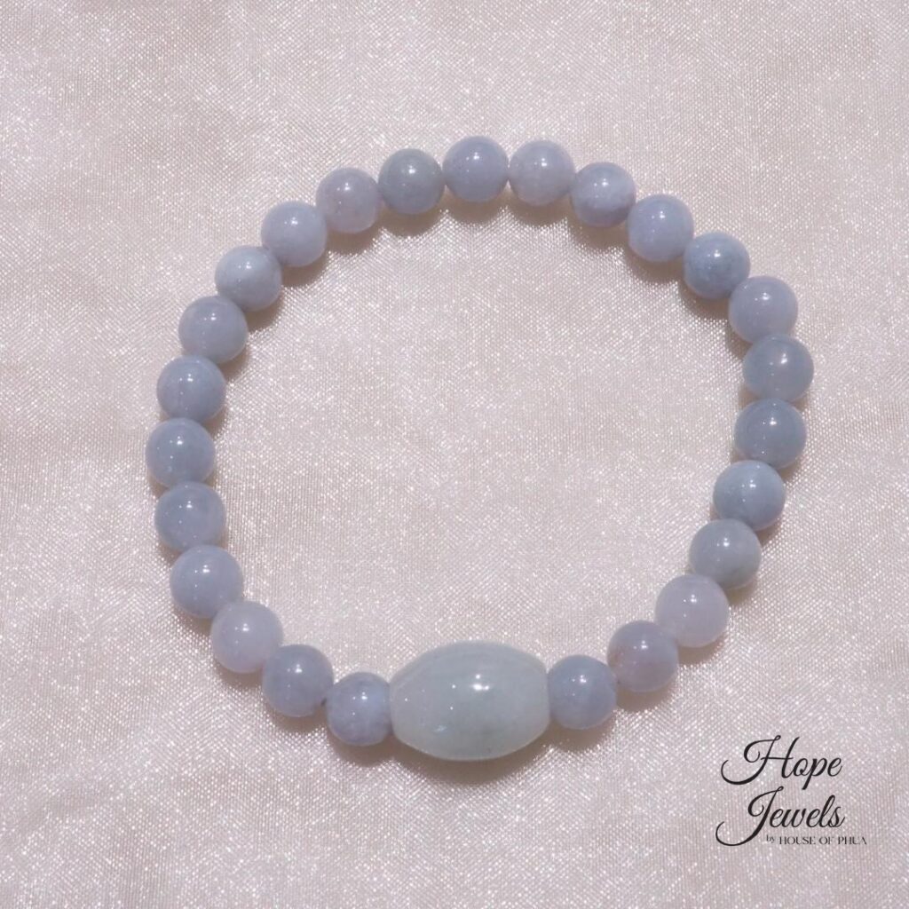 Lu Lu Tong (路路通) Lavender Jade Bracelet - Grade A Jadeite